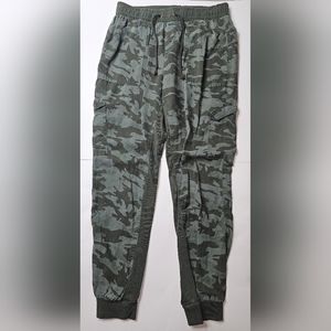 JUSTICE Girls Size 16/18 Green Camo Cargo Jogger Style Drawstring Pants
